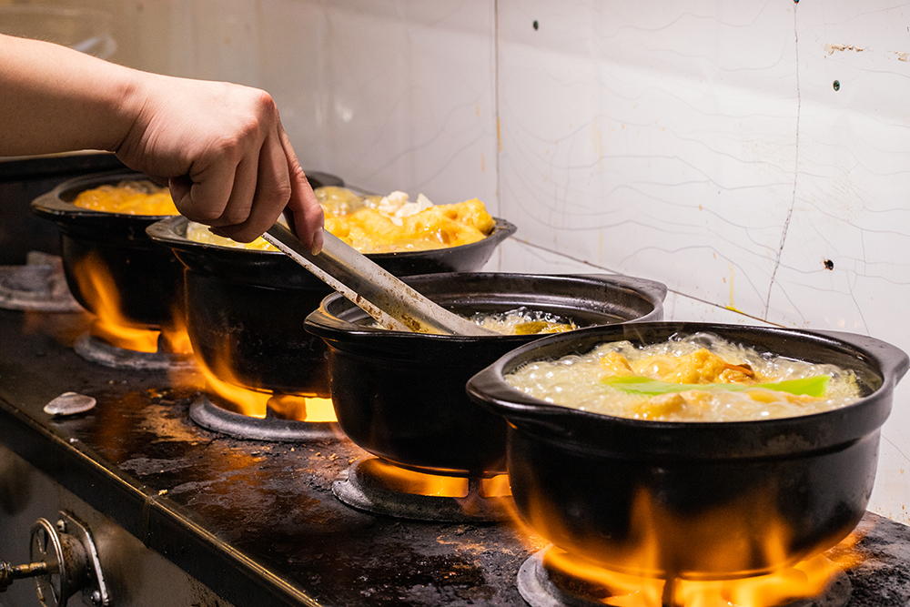 酱妈妈，麻辣烫，餐饮创业，餐饮品牌，全国连锁，麻辣烫合作