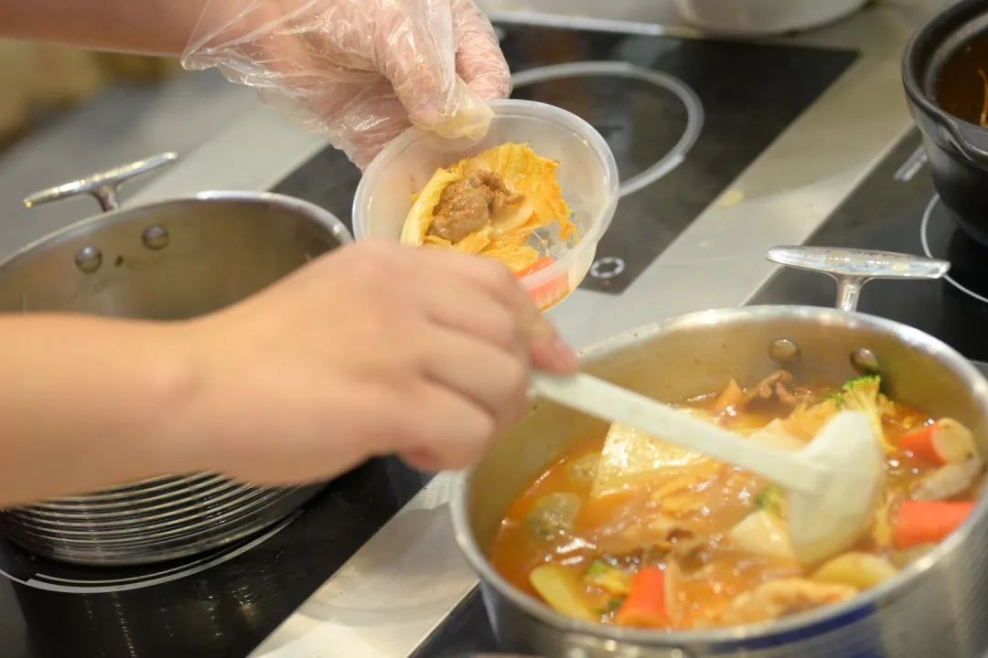 酱妈妈砂锅麻辣烫成冬季热门创业项目