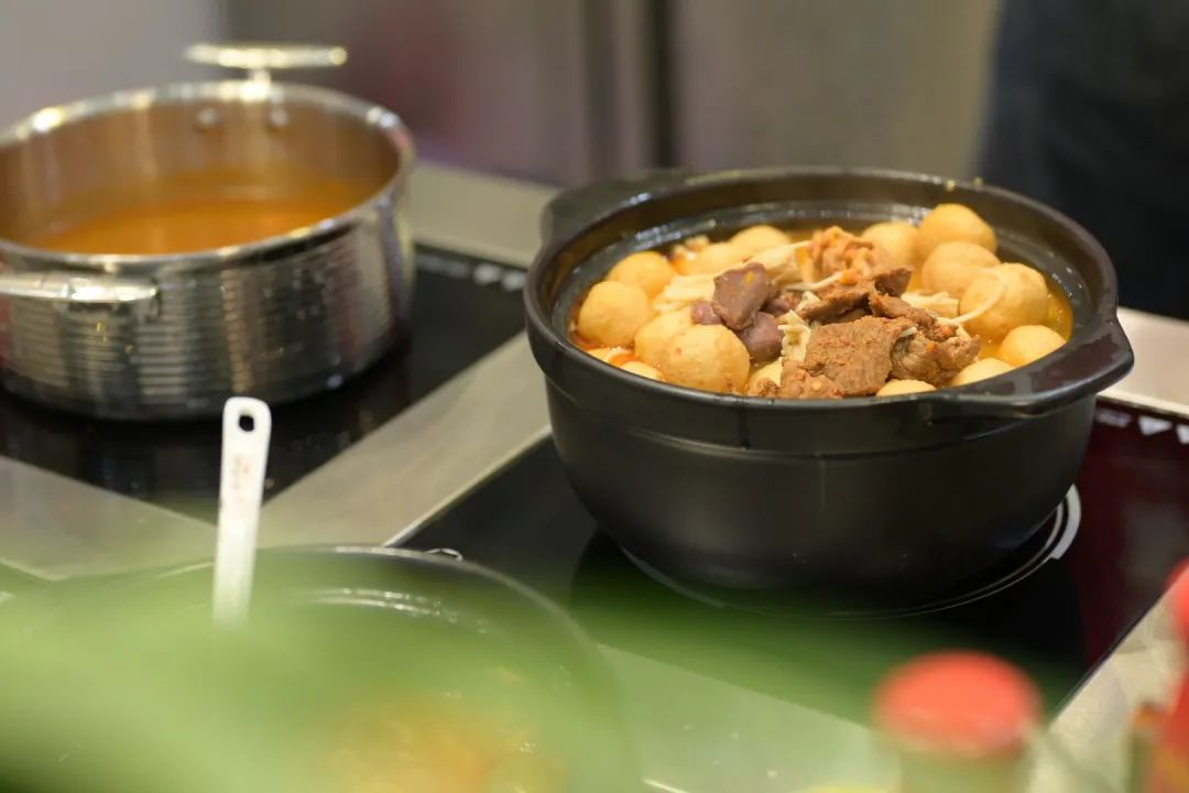 吃砂锅麻辣烫，认准酱妈妈